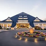 Lazensky Pyramida Hotel