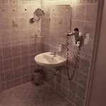 Lazensky Pyramida I 4*
