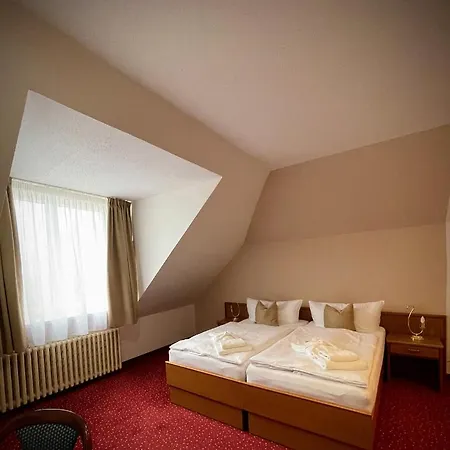 Lazensky Pyramida Otel Františkovy Lázně