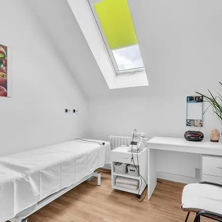 Lazensky Pyramida I 4*