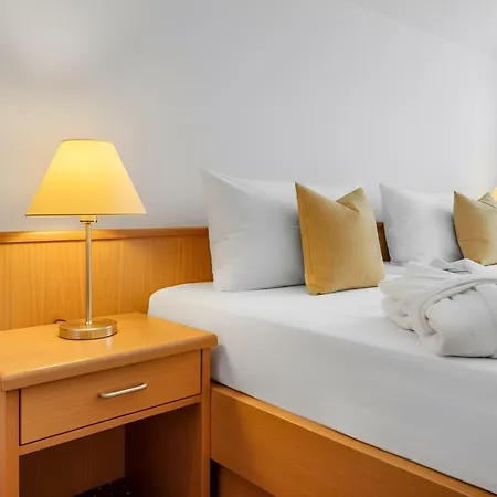Lazensky Pyramida 4* Františkovy Lázně
