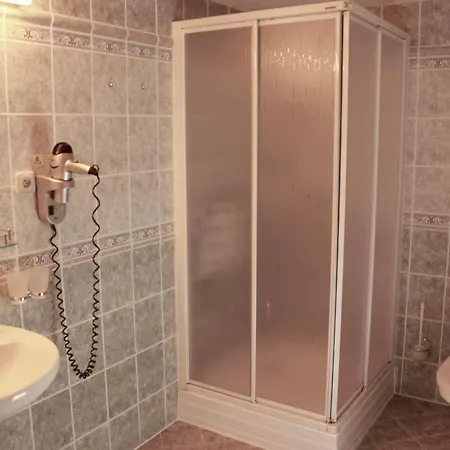 Szálloda Lazensky Pyramida Františkovy Lázně