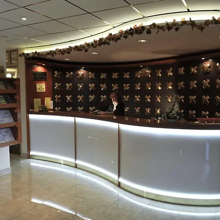 金字塔1号温泉酒店