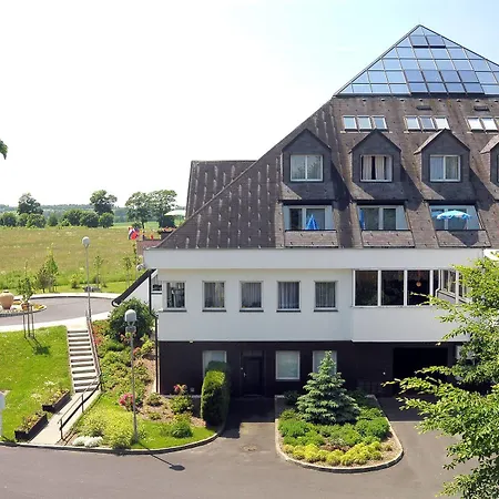 Lazensky Pyramida