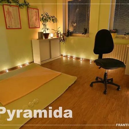 Lazensky Pyramida Otel 4*