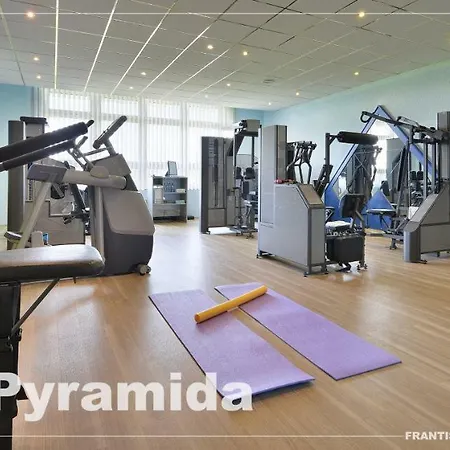 Lazensky Pyramida Otel 4*