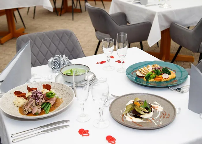 Lazensky Pyramida Hotel