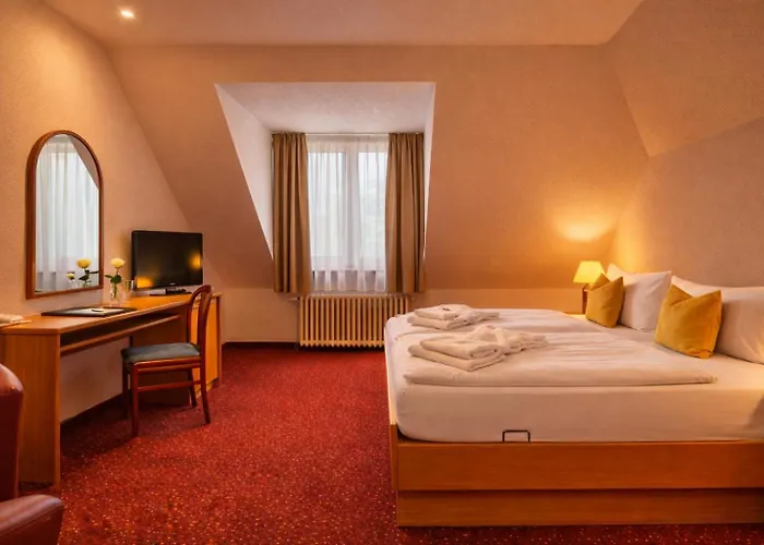 Hotell Lazensky Pyramida Františkovy Lázně